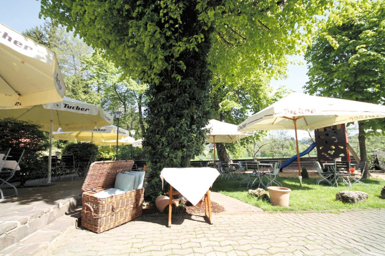Landgasthof Blaue Traube Burgthann Exterior foto